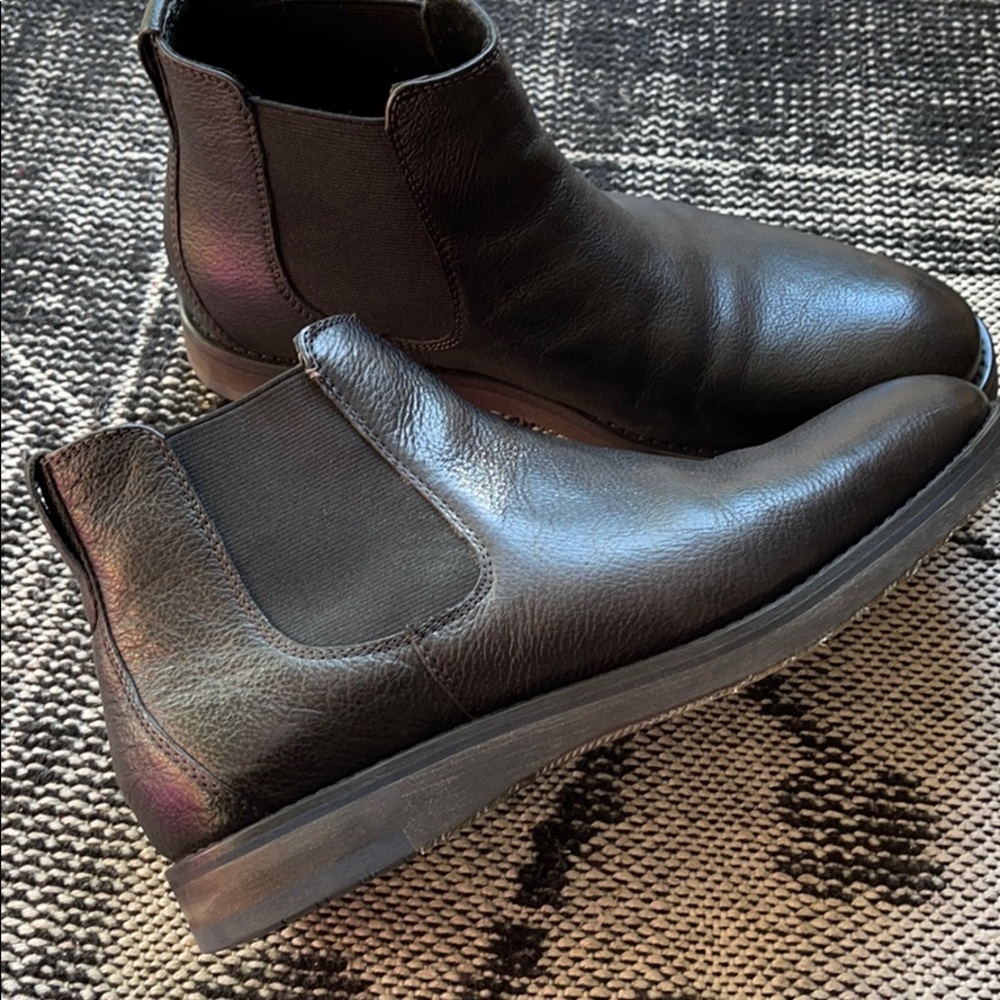 Kenneth Cole Reaction Black Leather Chelsea Boots